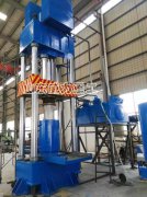 陶土坩堝成型液壓機(jī)傳動(dòng)機(jī)構(gòu)是怎樣的？