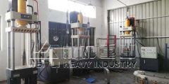 蘇州YW32-100T四柱液壓機(jī)進(jìn)駐生產(chǎn)車間